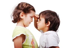 kids-comparing_4yourhealth.gr_medical-catalog-iatrikos-katalogos-ygeias